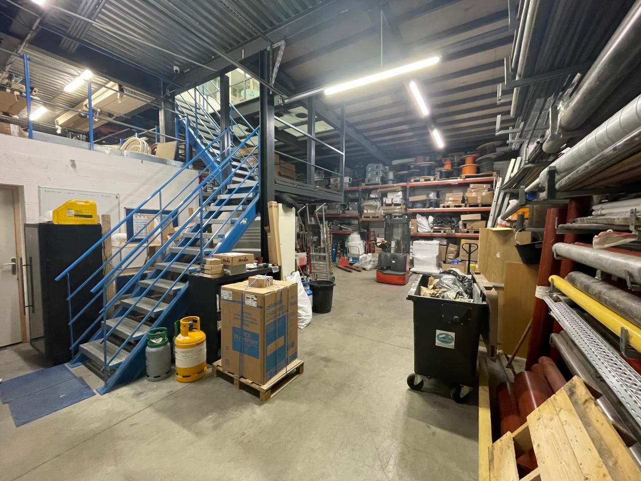 Location PME-PMI 340 m² non divisibles 95310 Saint-ouen-l'aumône