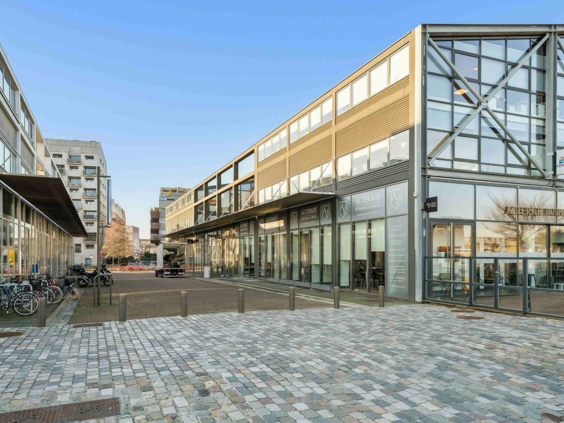 588 m² pour ce bureaux en location à Bordeaux
