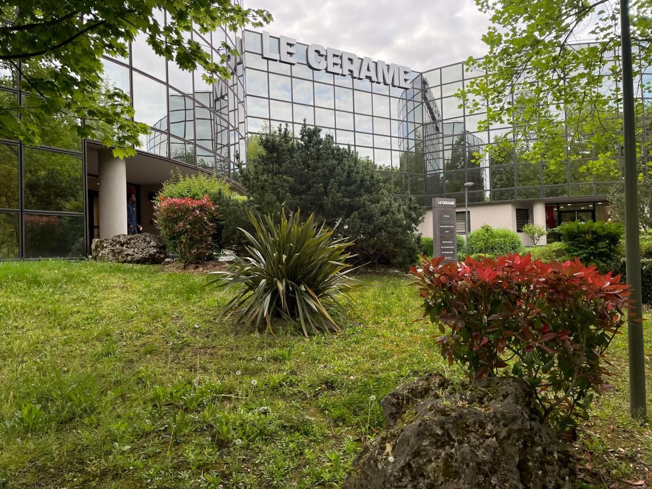 459.1 m² pour ce bureaux en location à Cergy