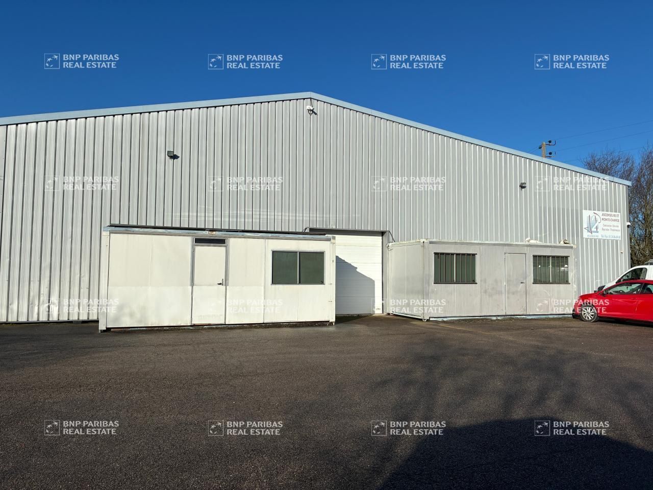 Vente Activité 1800 m² non divisibles 78890 Garancières
