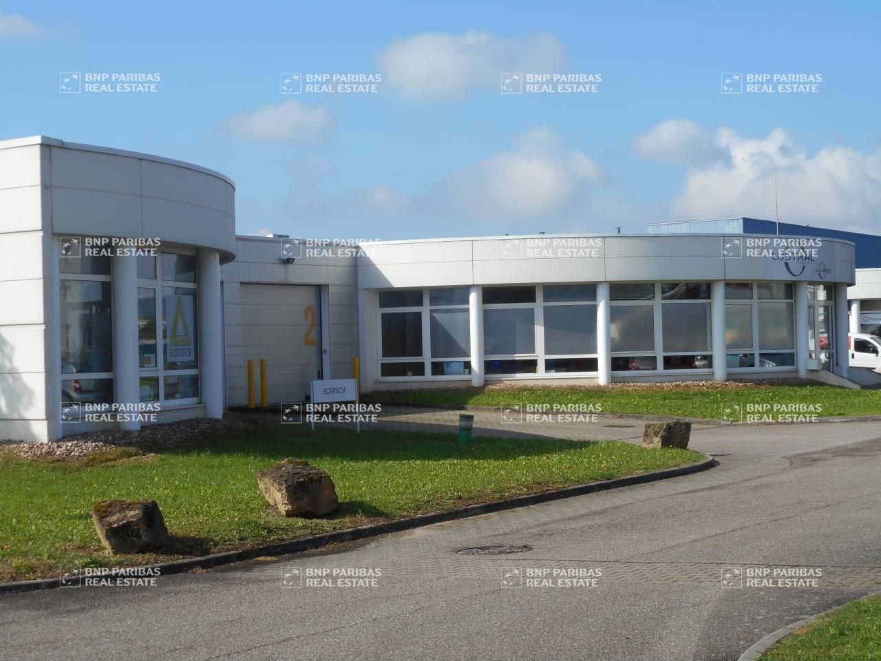 Location Activité 908 m² divisibles 57050 Metz