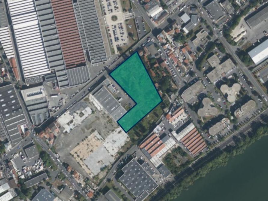 Location PME-PMI 1582 m² divisibles 95100 Argenteuil