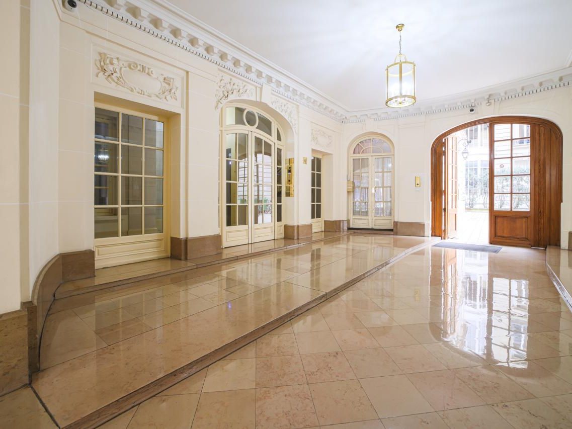 500 m² pour ce bureaux en location à Paris