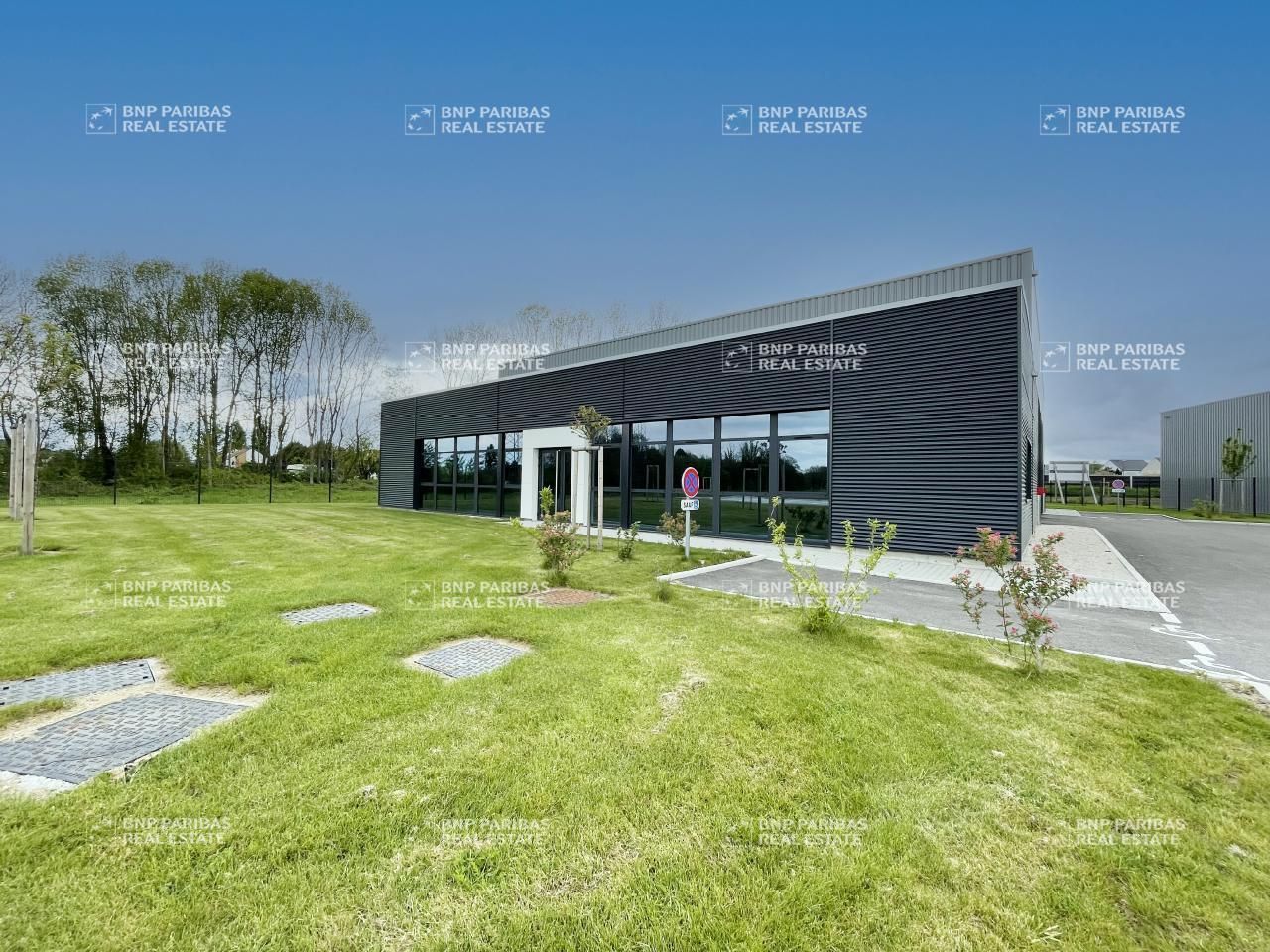 Location Activité 805 m² divisibles 21200 Beaune