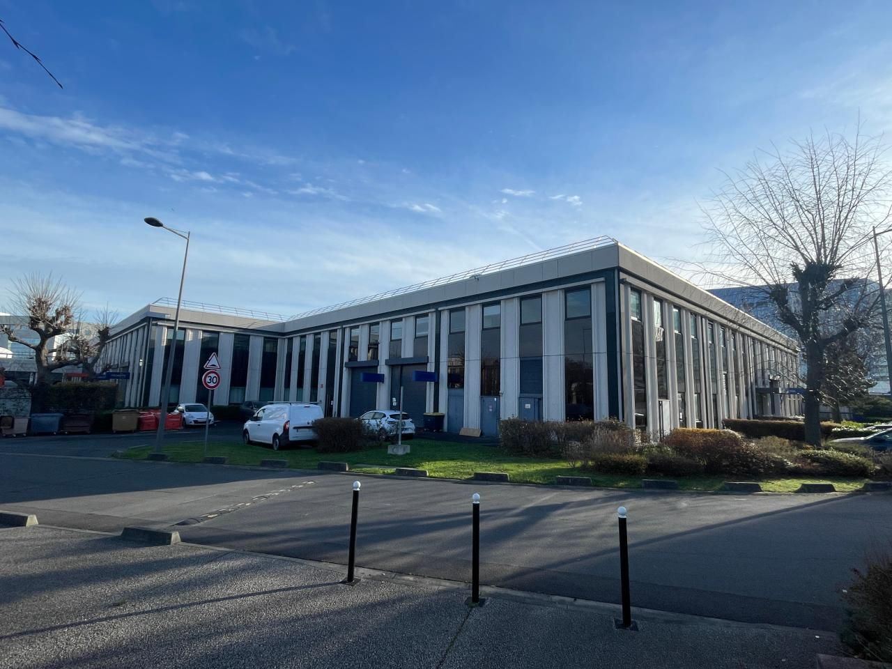 1385 m² pour ce pme-pmi en location à Colombes