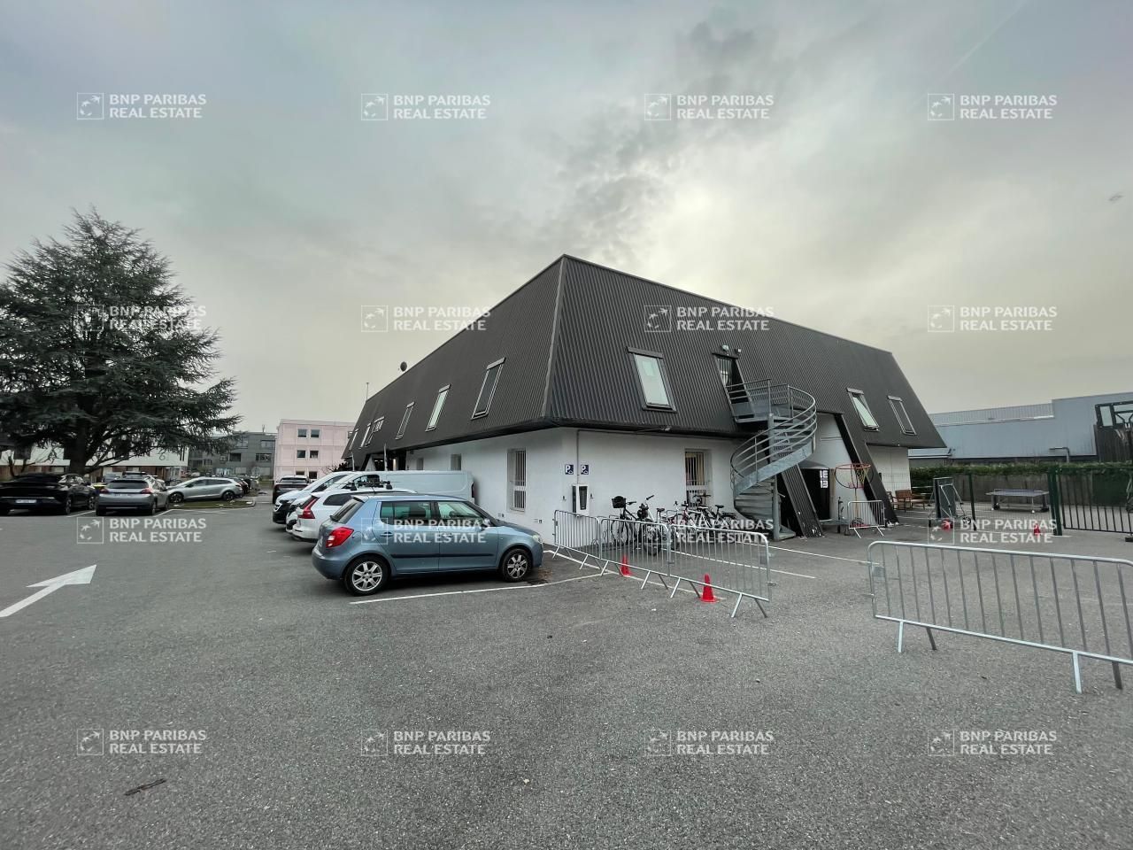 600 m² pour ce bureaux en location à Annecy