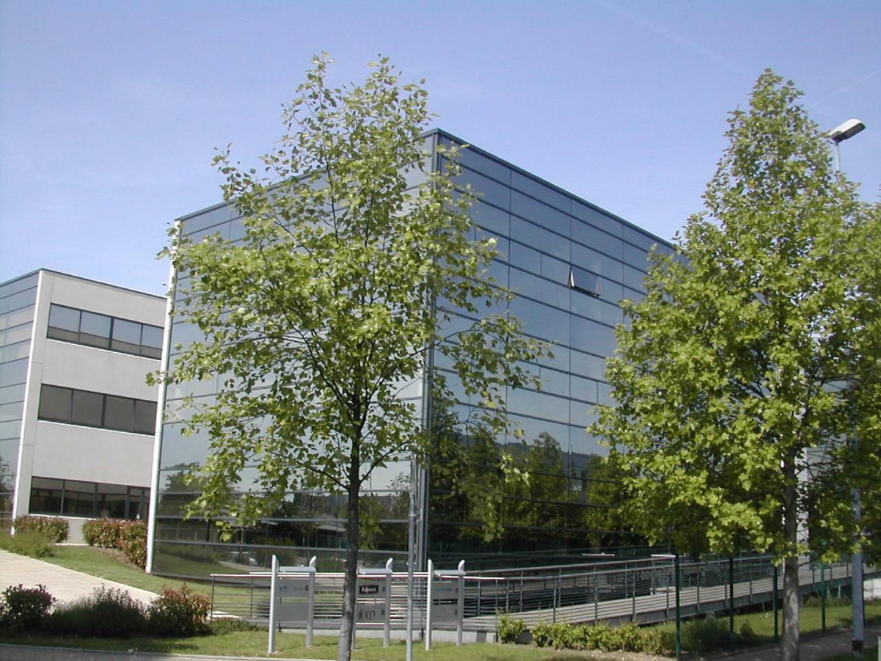Location Bureaux 1451 m² divisibles 78300 Poissy