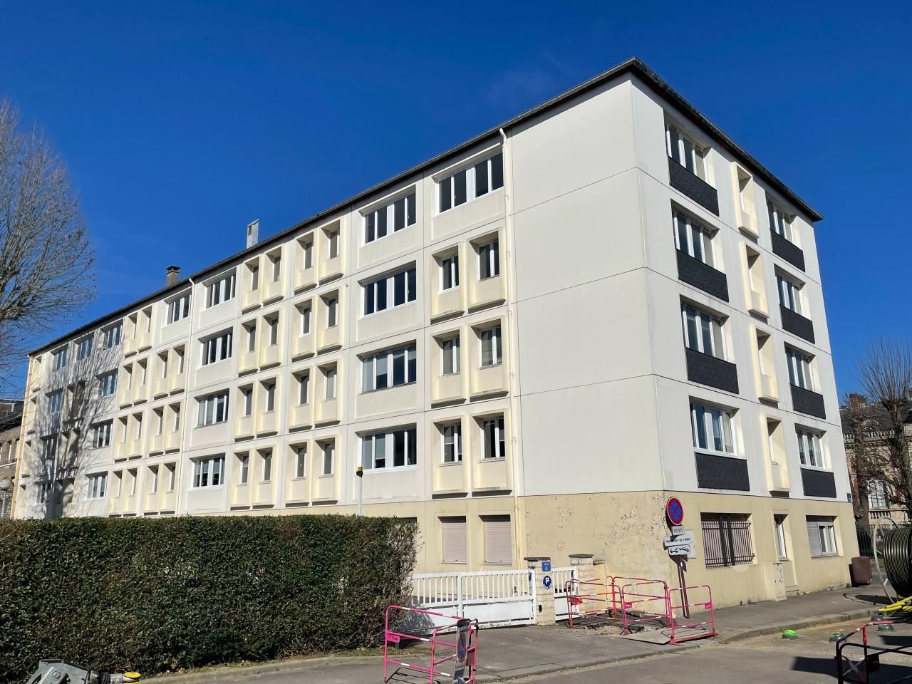 Location Bureaux 1734 m² divisibles 76500 Elbeuf