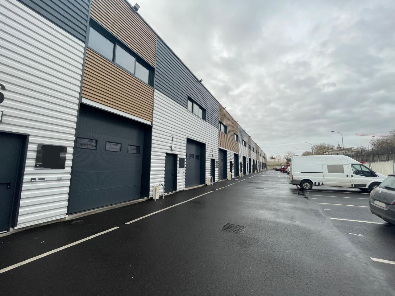 1250.8 m² pour ce pme-pmi en location à Épinay-sur-seine