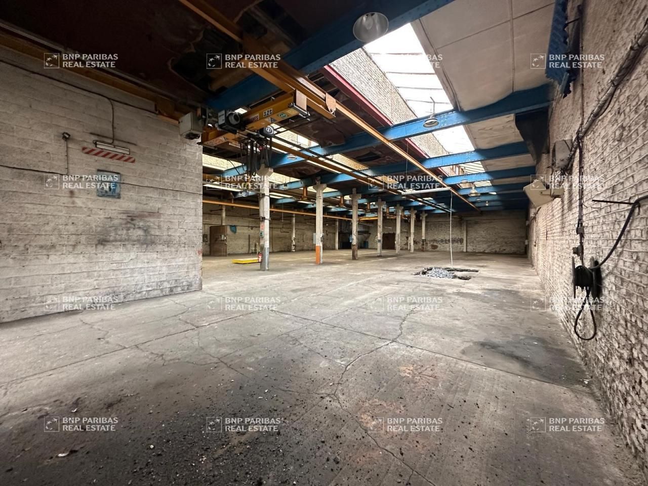 Location Activité 1300 m² divisibles 59100 Roubaix