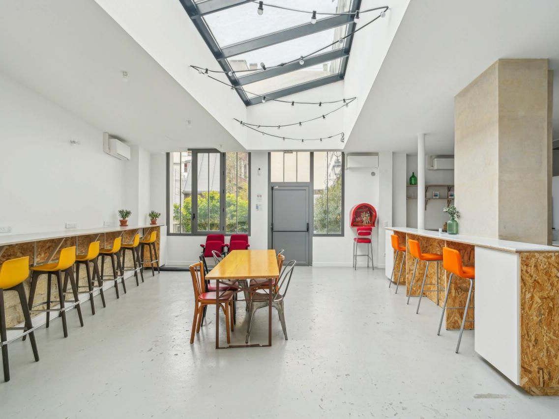 Location Bureaux 238 m² non divisibles 75011 Paris