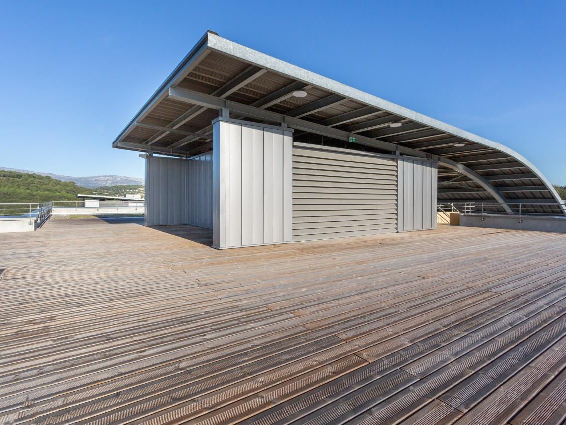 502 m² pour ce bureaux en location à Biot