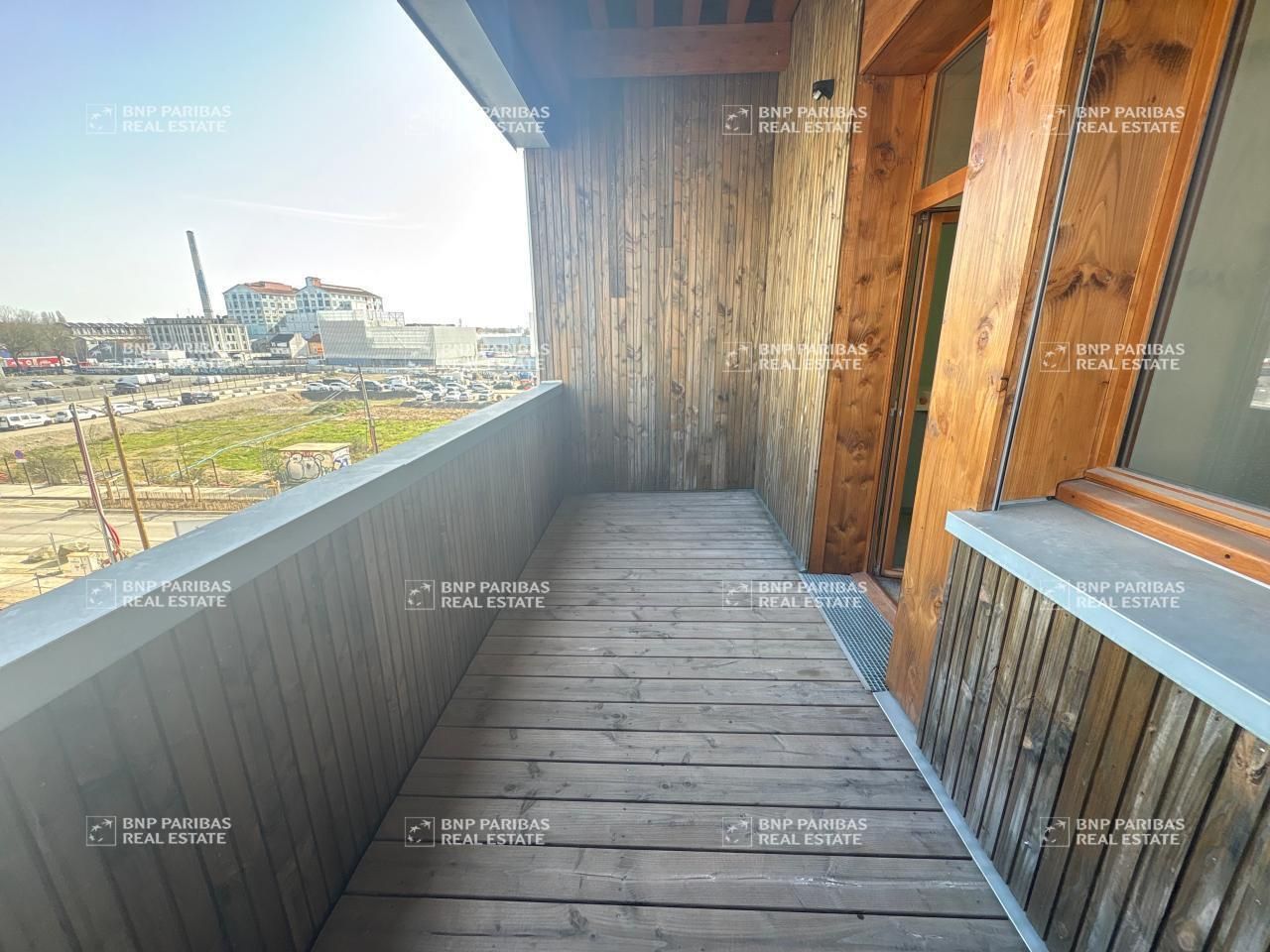 551 m² pour ce bureaux en location à Nantes