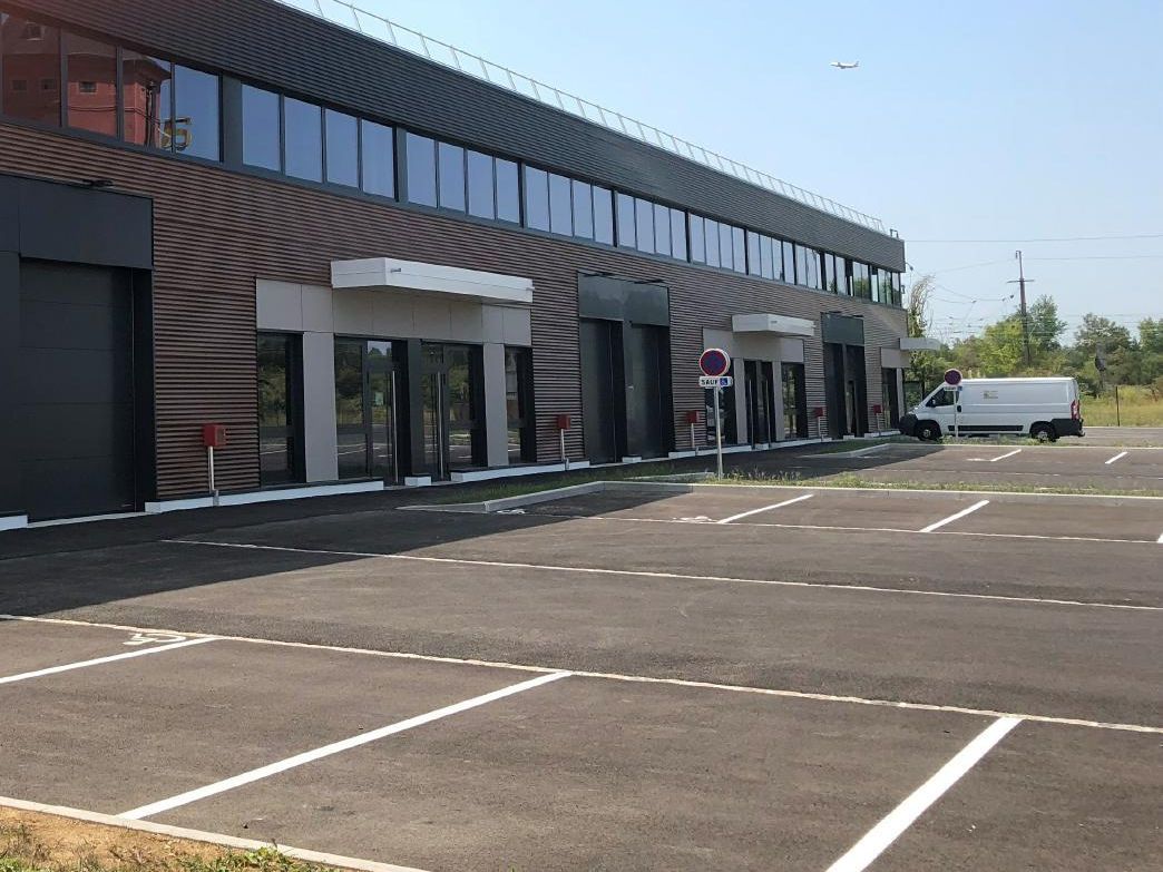 848.5 m² pour ce activité en location à Saint-louis