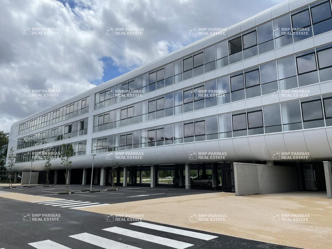 578 m² pour ce bureaux en location à Labège
