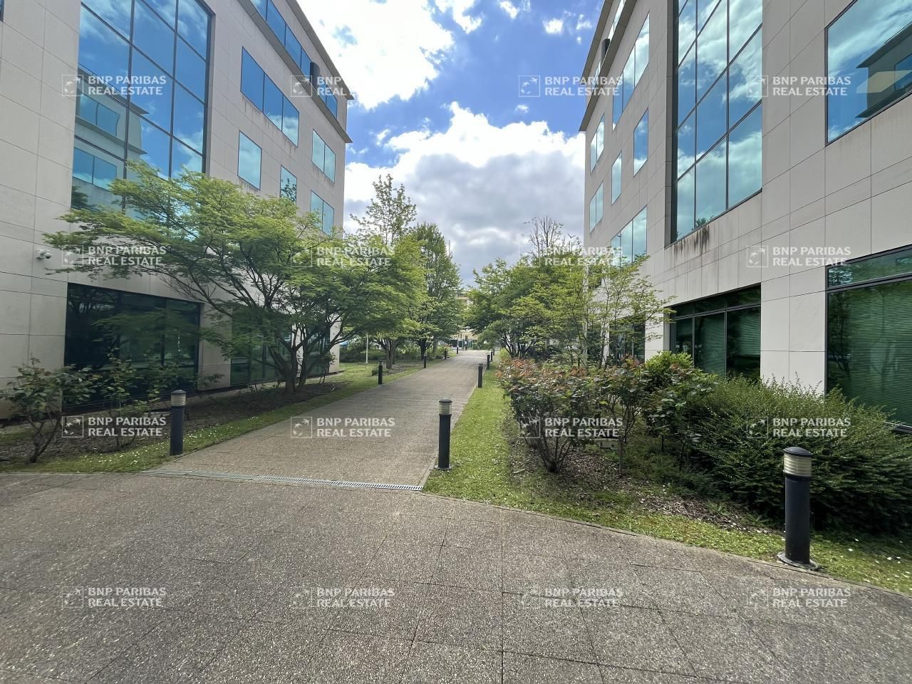 2988 m² pour ce bureaux en location à Vélizy-villacoublay