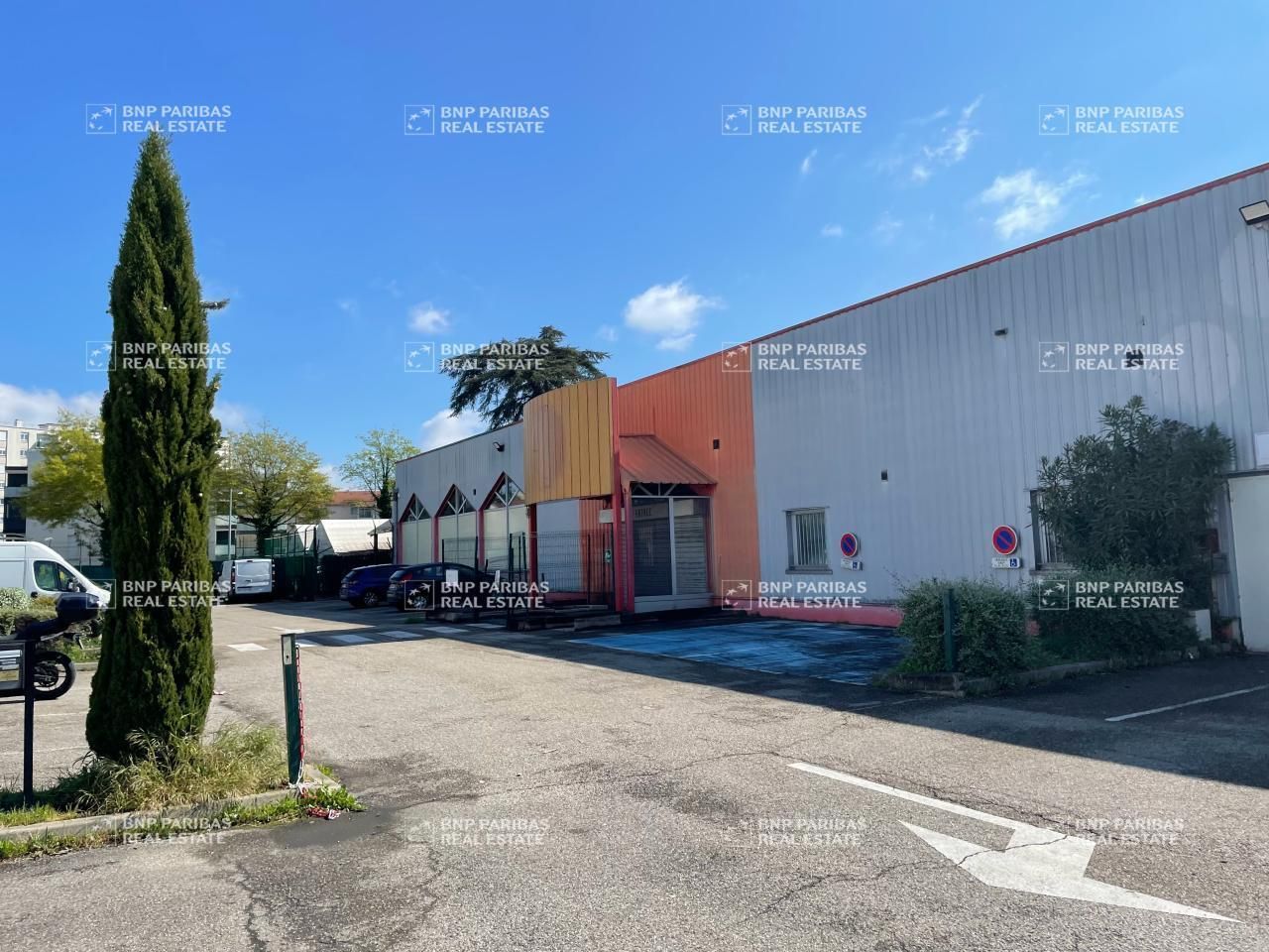 Location Activité 1064 m² non divisibles 69800 Saint-priest