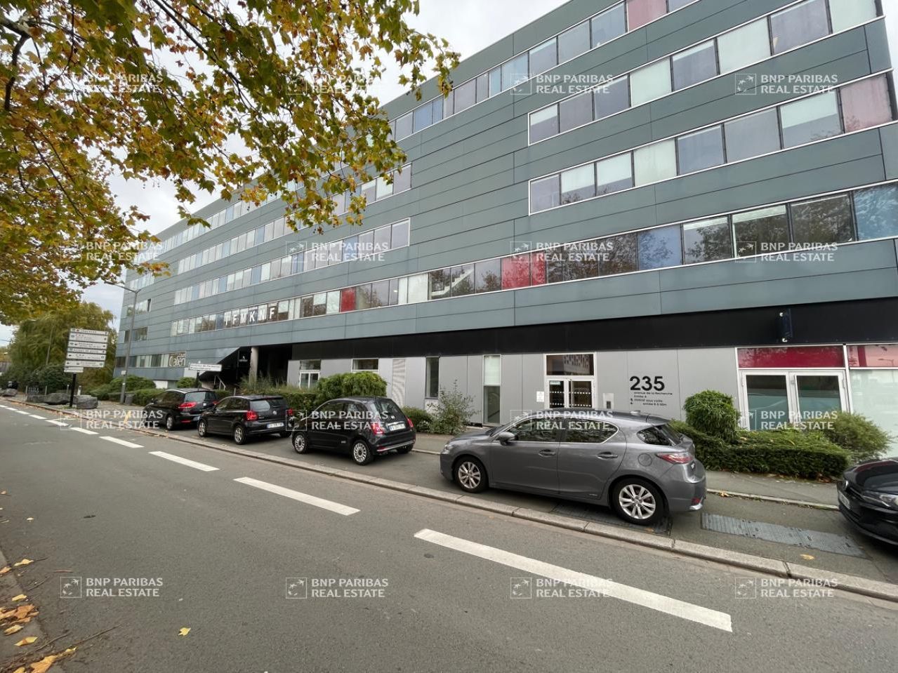Location Bureaux 913 m² divisibles 59120 Loos