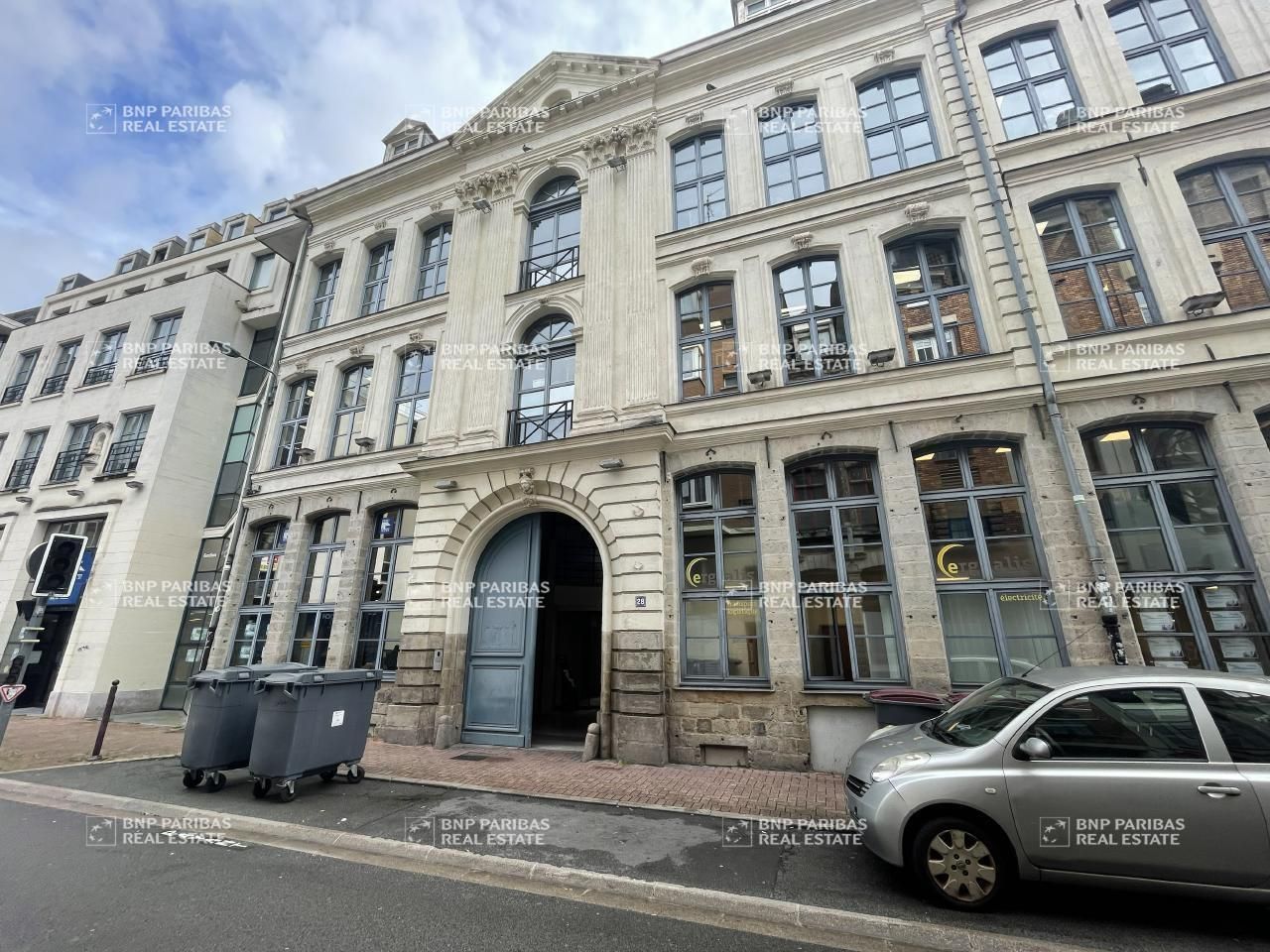 851.88 m² pour ce bureaux en location à Lille
