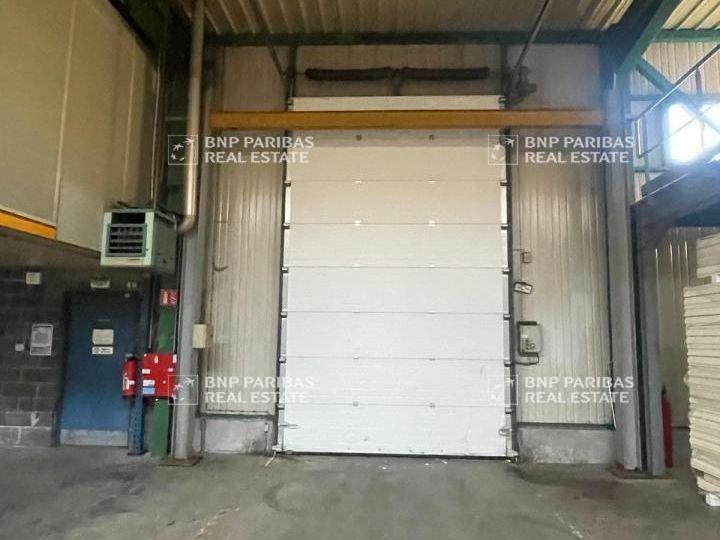 794 m² pour ce activité en location à Orchies