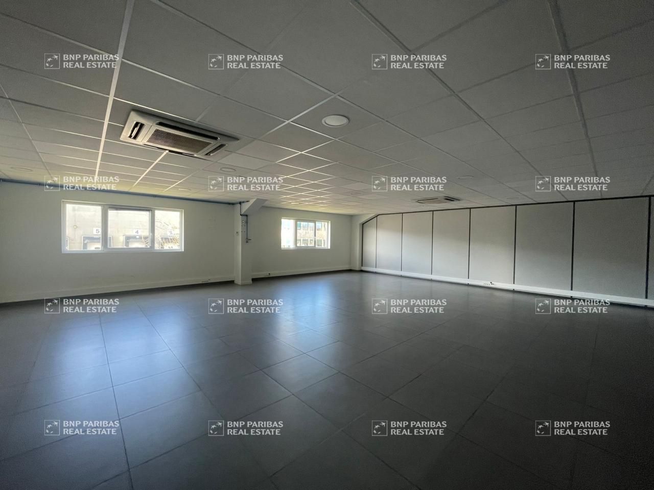 Location Activité 2616 m² non divisibles 59223 Roncq