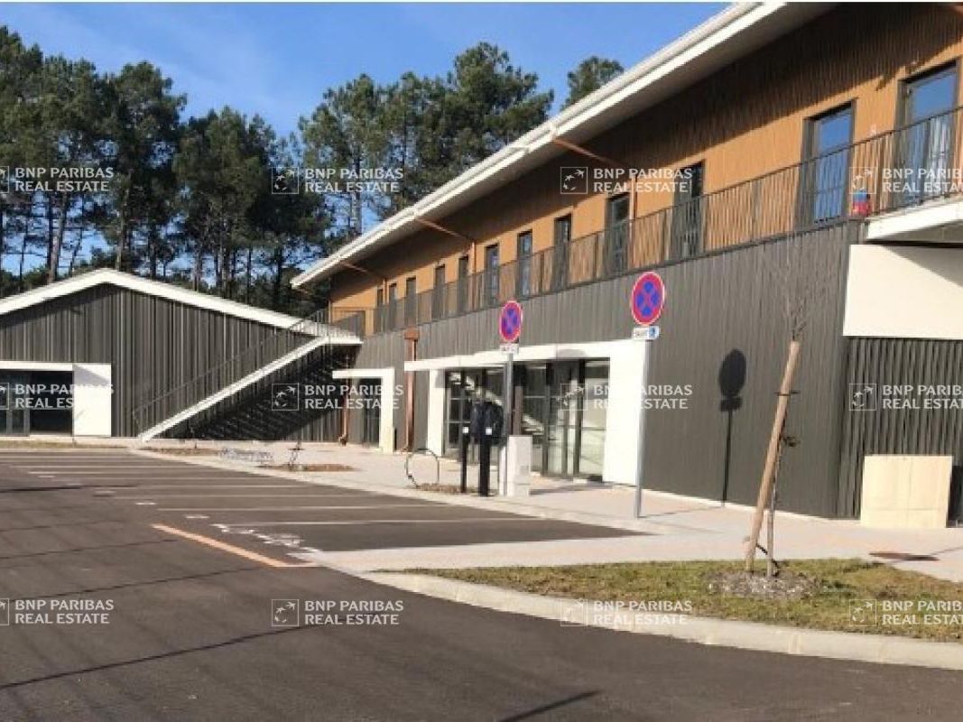 Location Activité 302 m² non divisibles 33980 Audenge