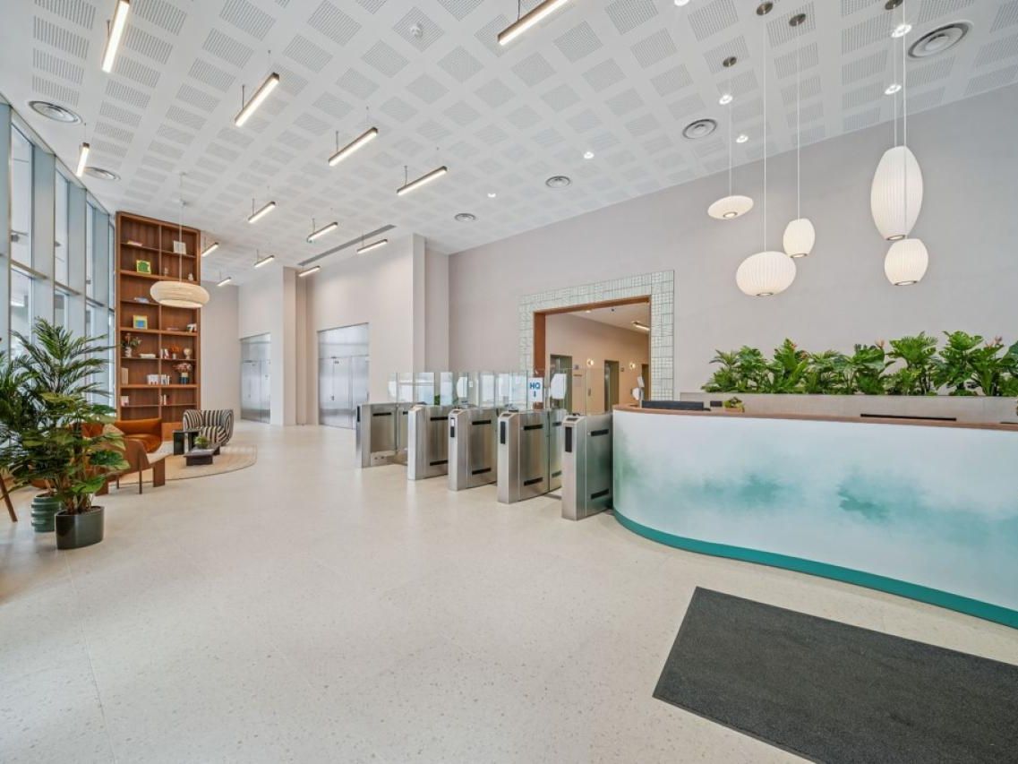 6428.7 m² pour ce bureaux en location à Paris