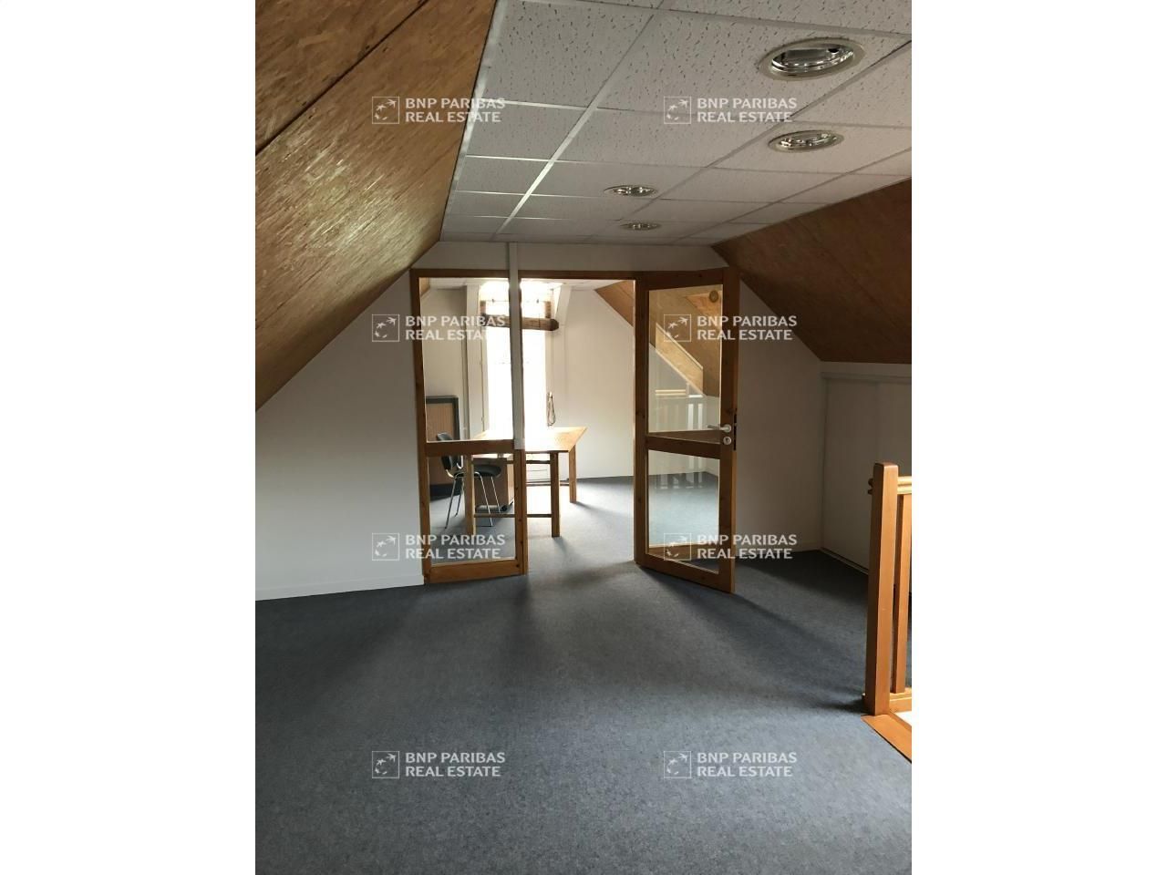 82 m² pour ce bureaux en location à Thorigne fouillard