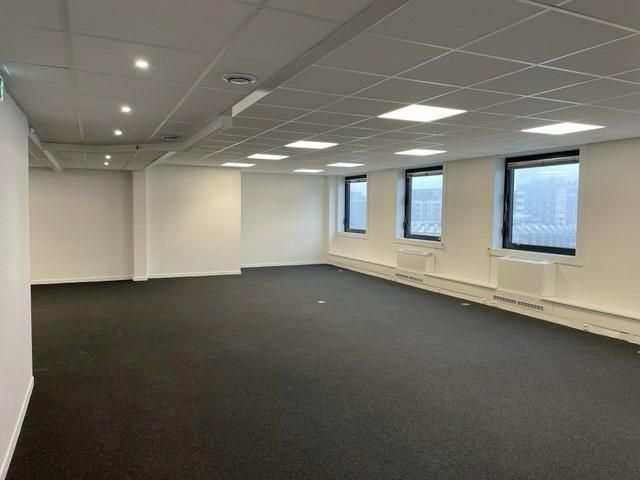 688.28 m² pour ce bureaux en location à Annecy