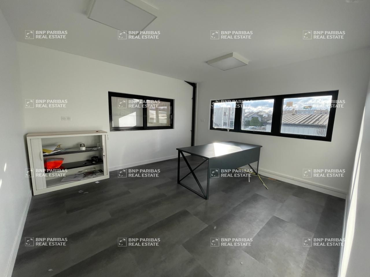 376 m² pour ce bureaux en location à Crosne