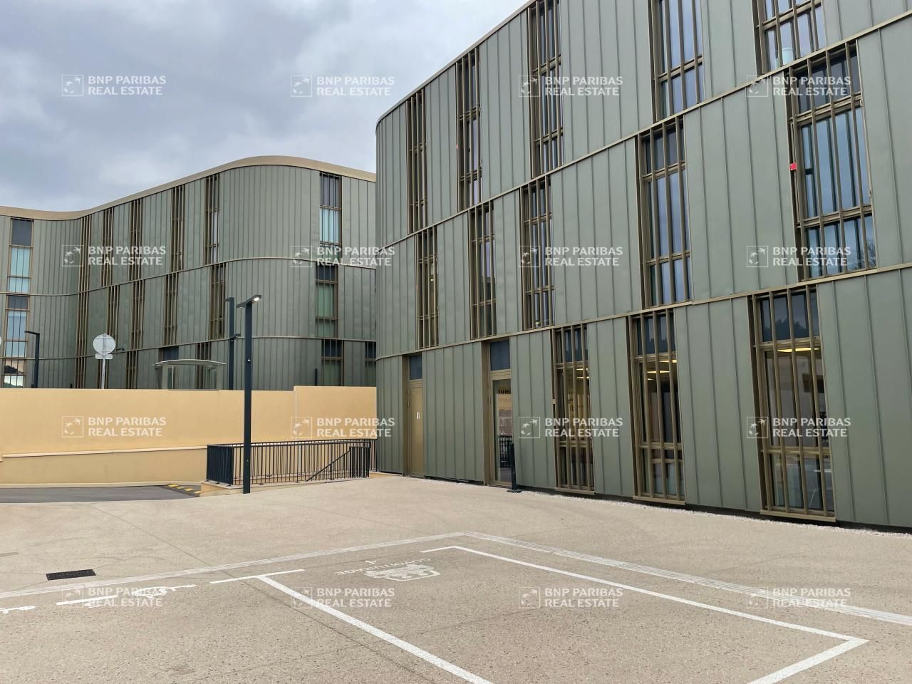 Location Bureaux 2303 m² divisibles 13090 Aix-en-provence