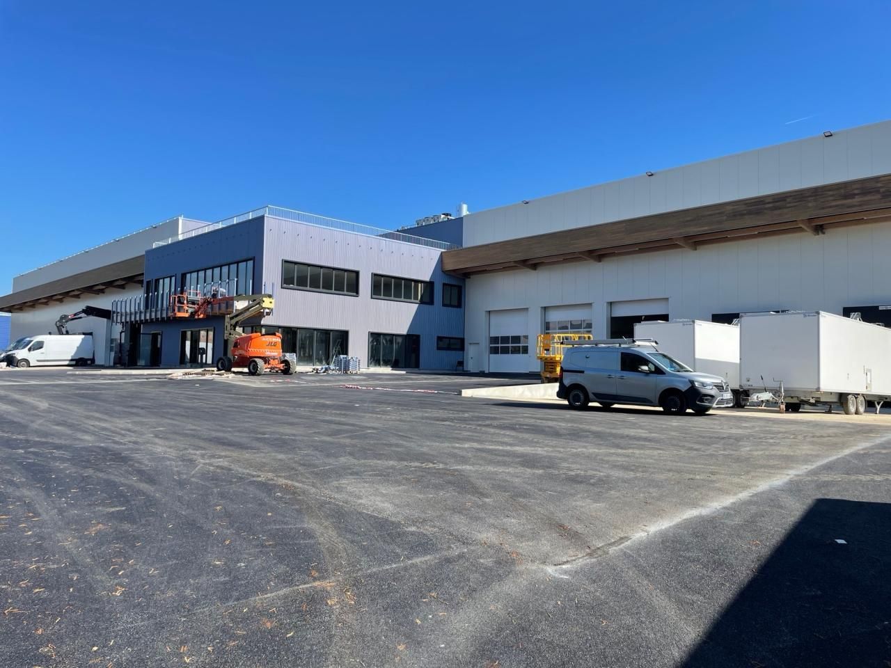 Location Activité 5761.1 m² divisibles 93290 Tremblay-en-france