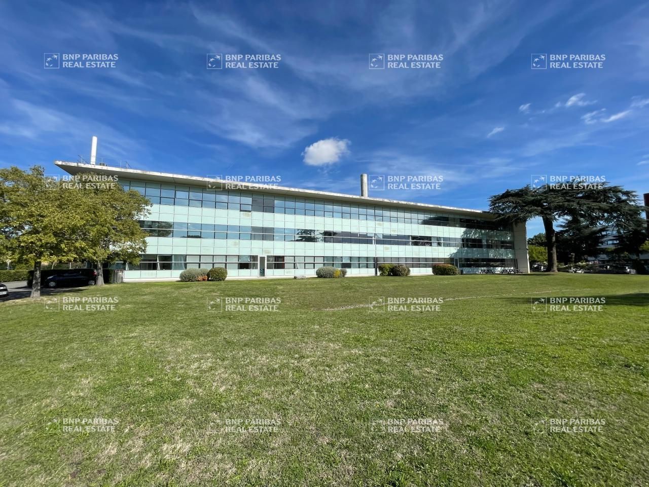 Location Bureaux 1249 m² divisibles 31100 Toulouse