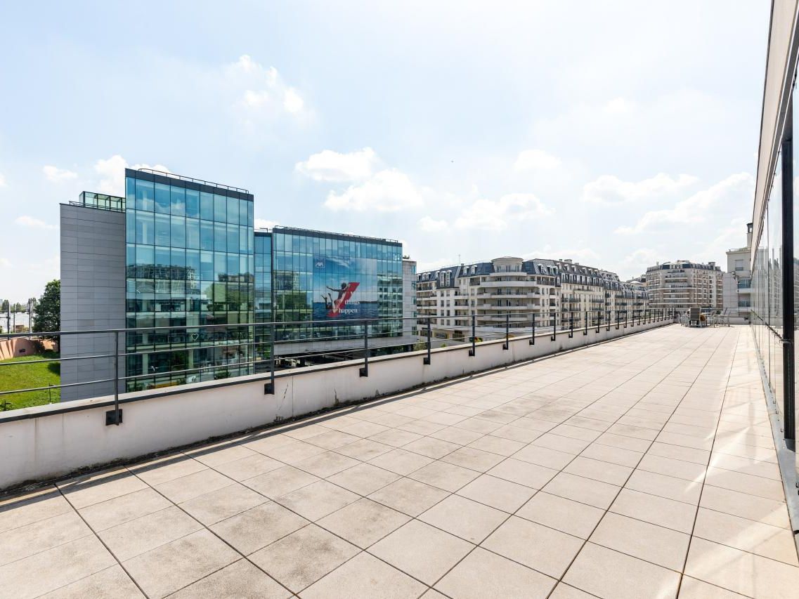 3949.24 m² pour ce bureaux en location à Malakoff