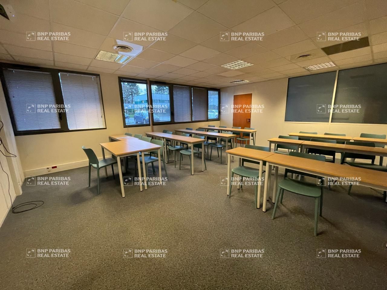 636 m² pour ce bureaux en location à Rennes