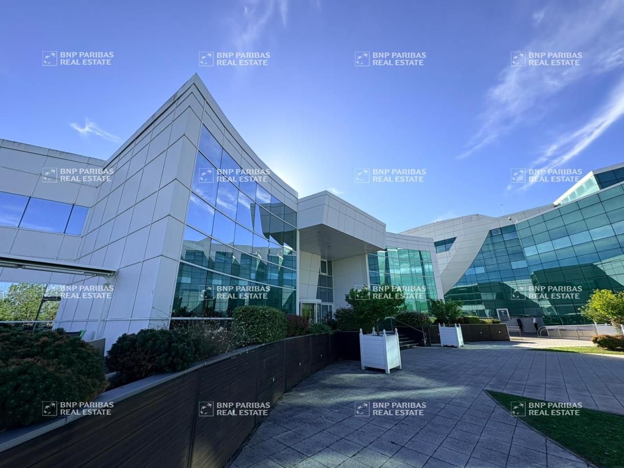 Location Bureaux 3043 m² non divisibles 31100 Toulouse