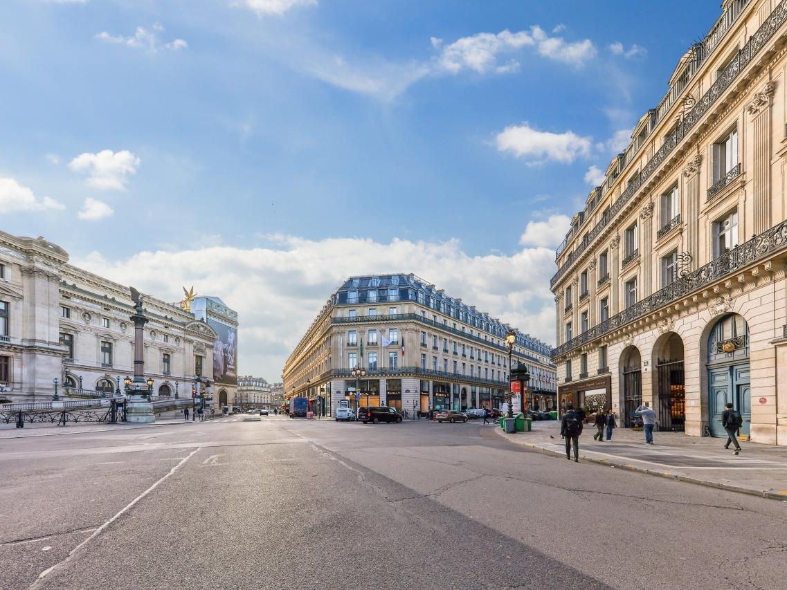 227 m² pour ce bureaux en location à Paris