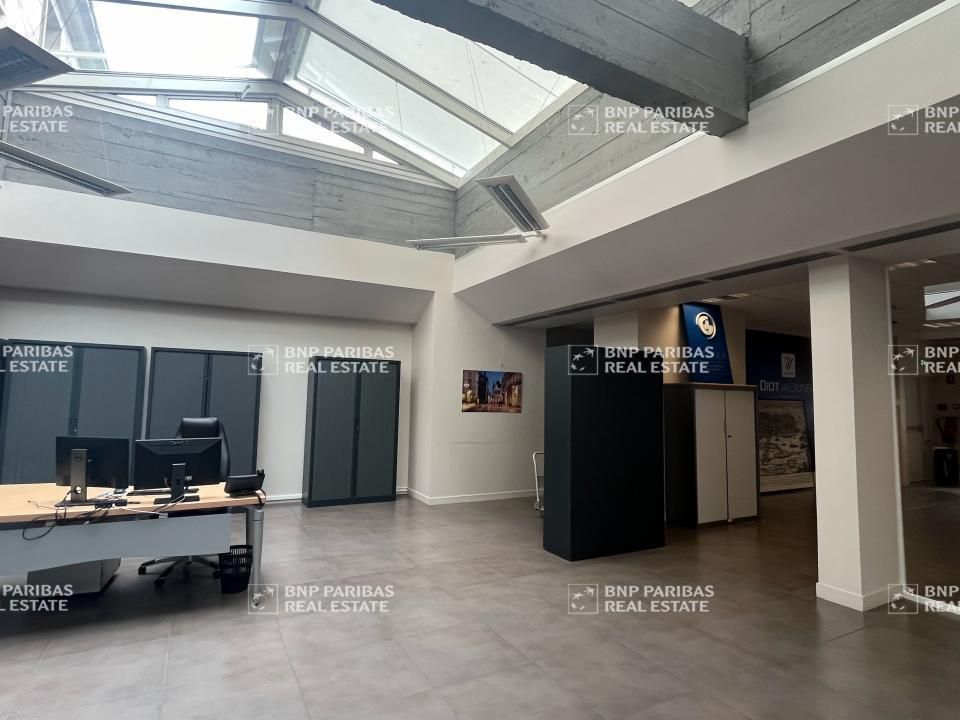 Vente Bureaux 1682 m² non divisibles 45000 Orleans