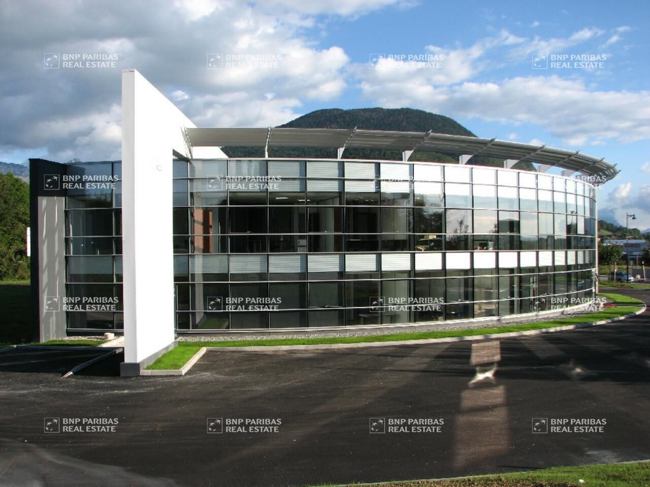 Location Bureaux 564 m² divisibles 74940 Annecy