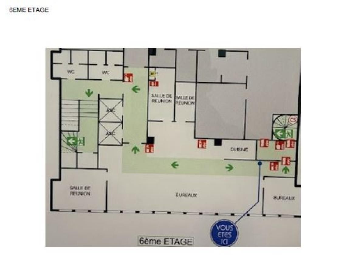 125 m² pour ce bureaux en location à Paris