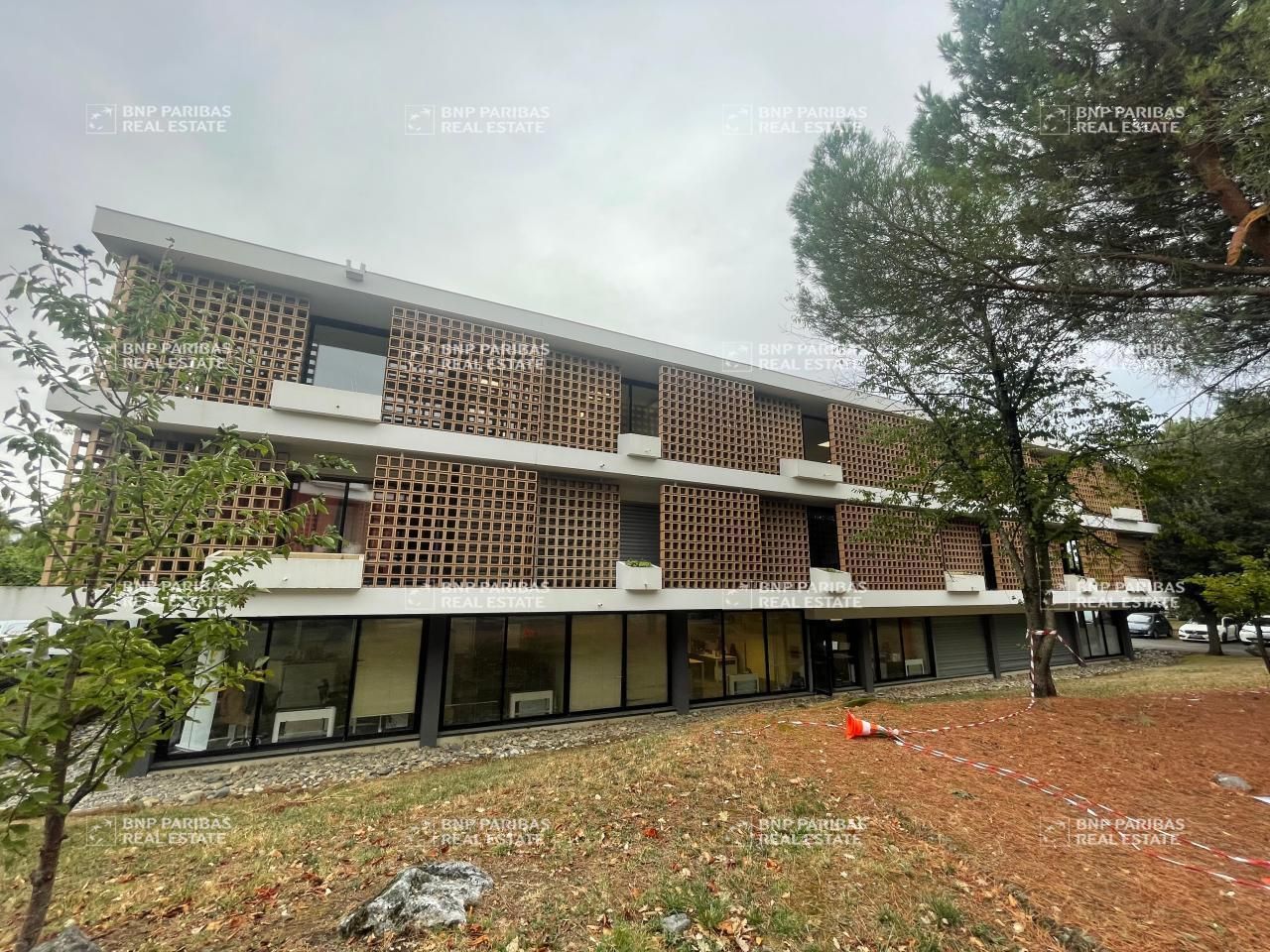 Vente Bureaux 3000 m² non divisibles 31100 Toulouse