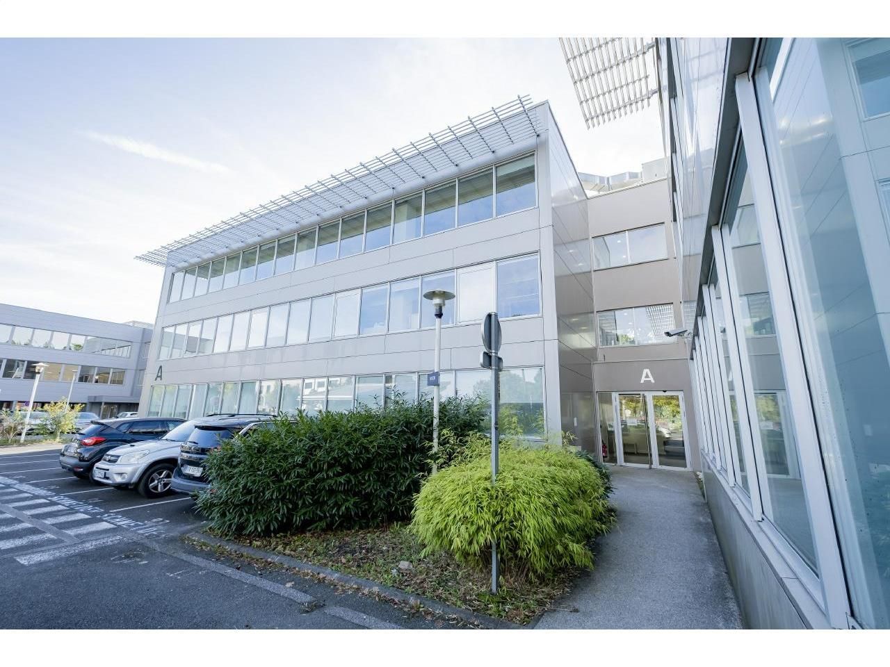 Location Bureaux 586 m² divisibles 33610 Canéjan
