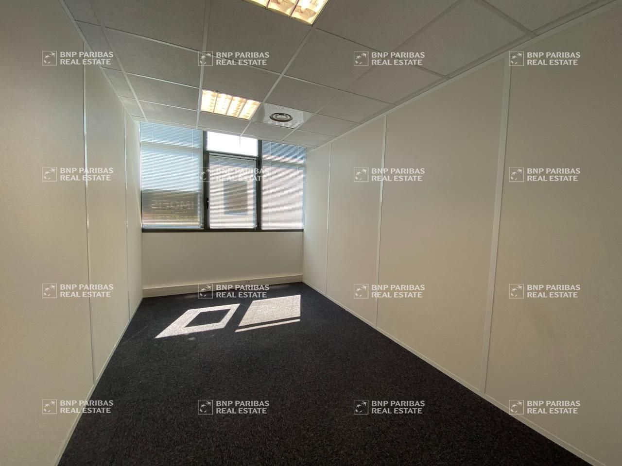 130 m² pour ce bureaux en location à Saint-grégoire