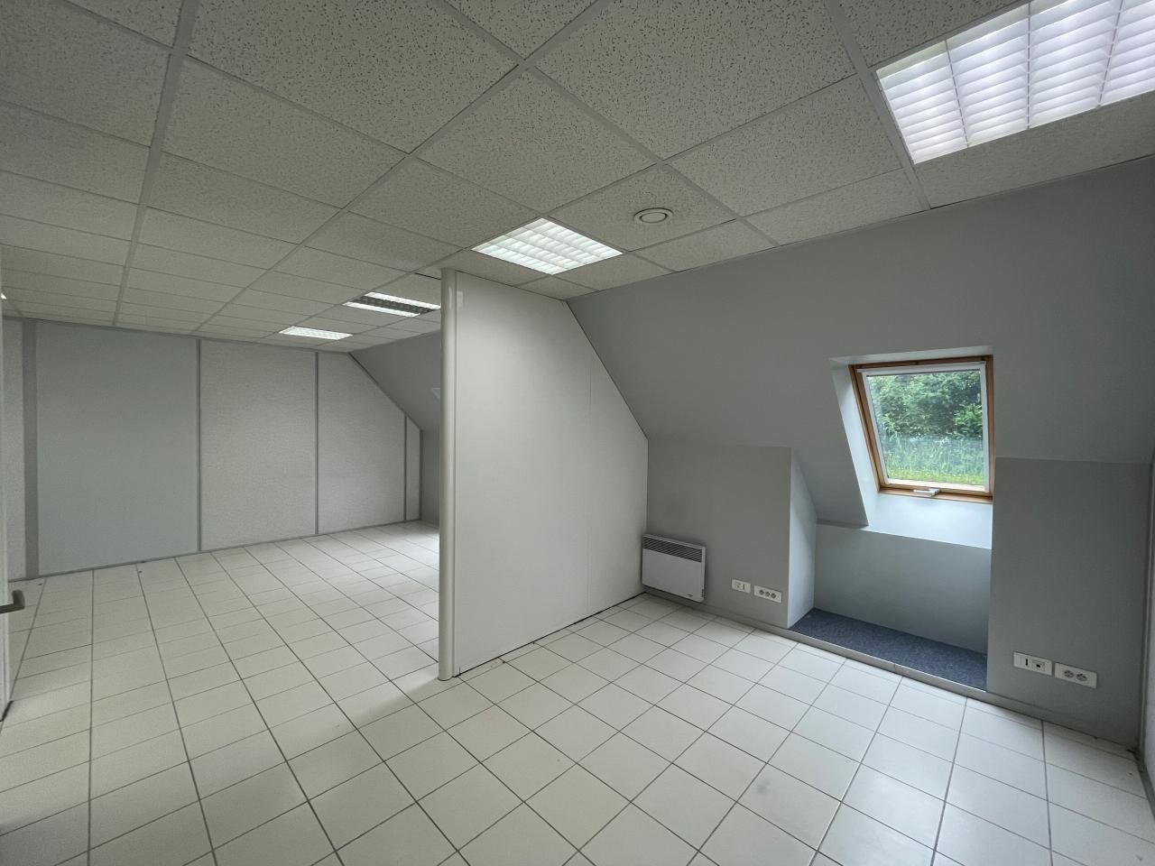 63 m² pour ce bureaux en location à Le mesnil-esnard