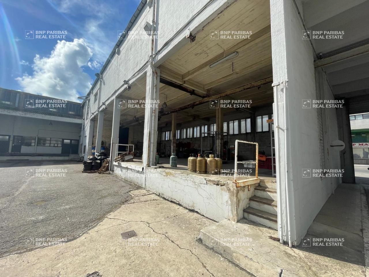 4400 m² pour ce activité en vente à Boulogne-sur-mer