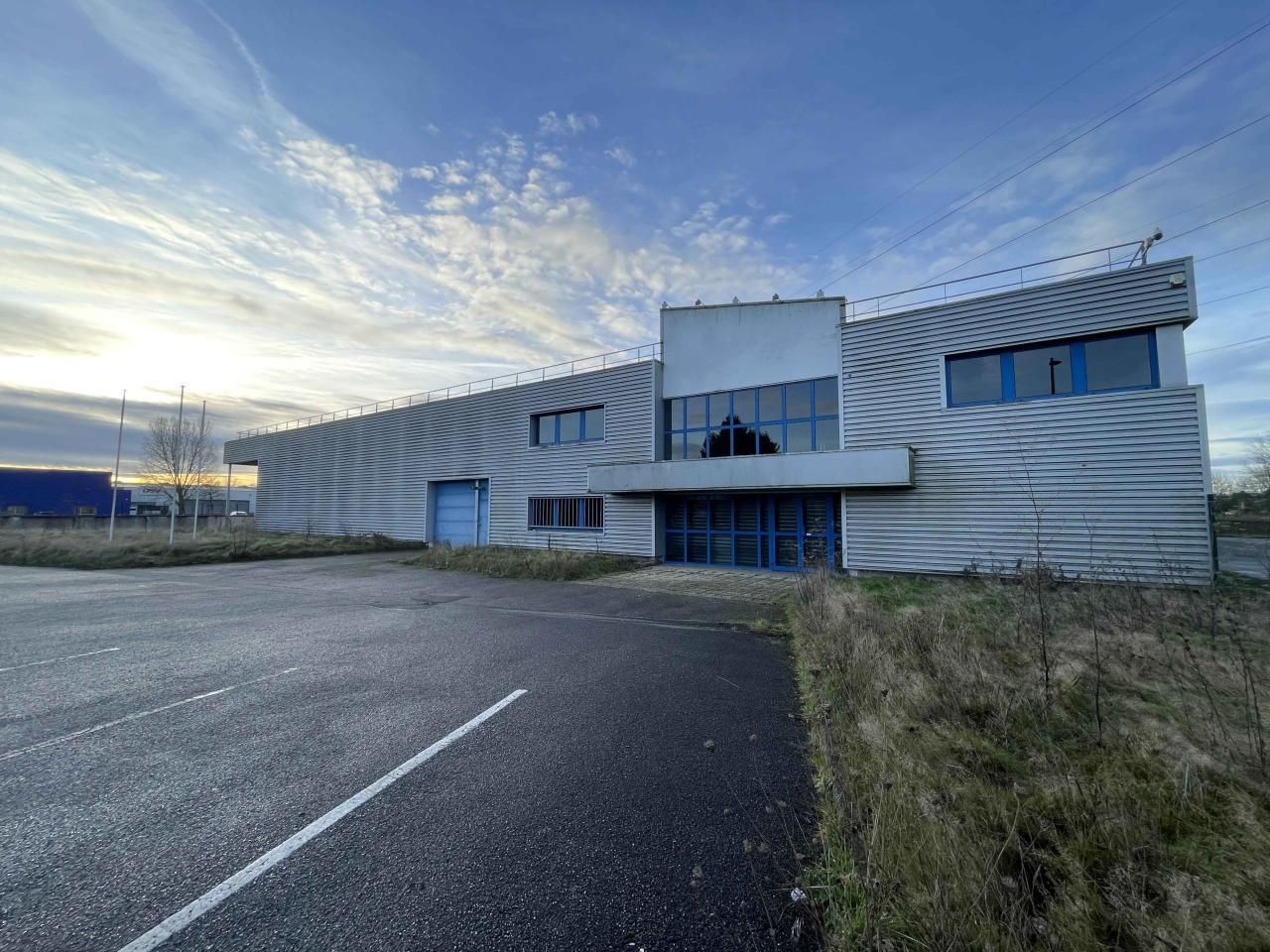 1500 m² pour ce activité en location à La vaupalière