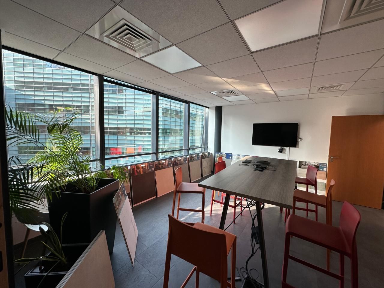 1671 m² pour ce bureaux en location à Nice