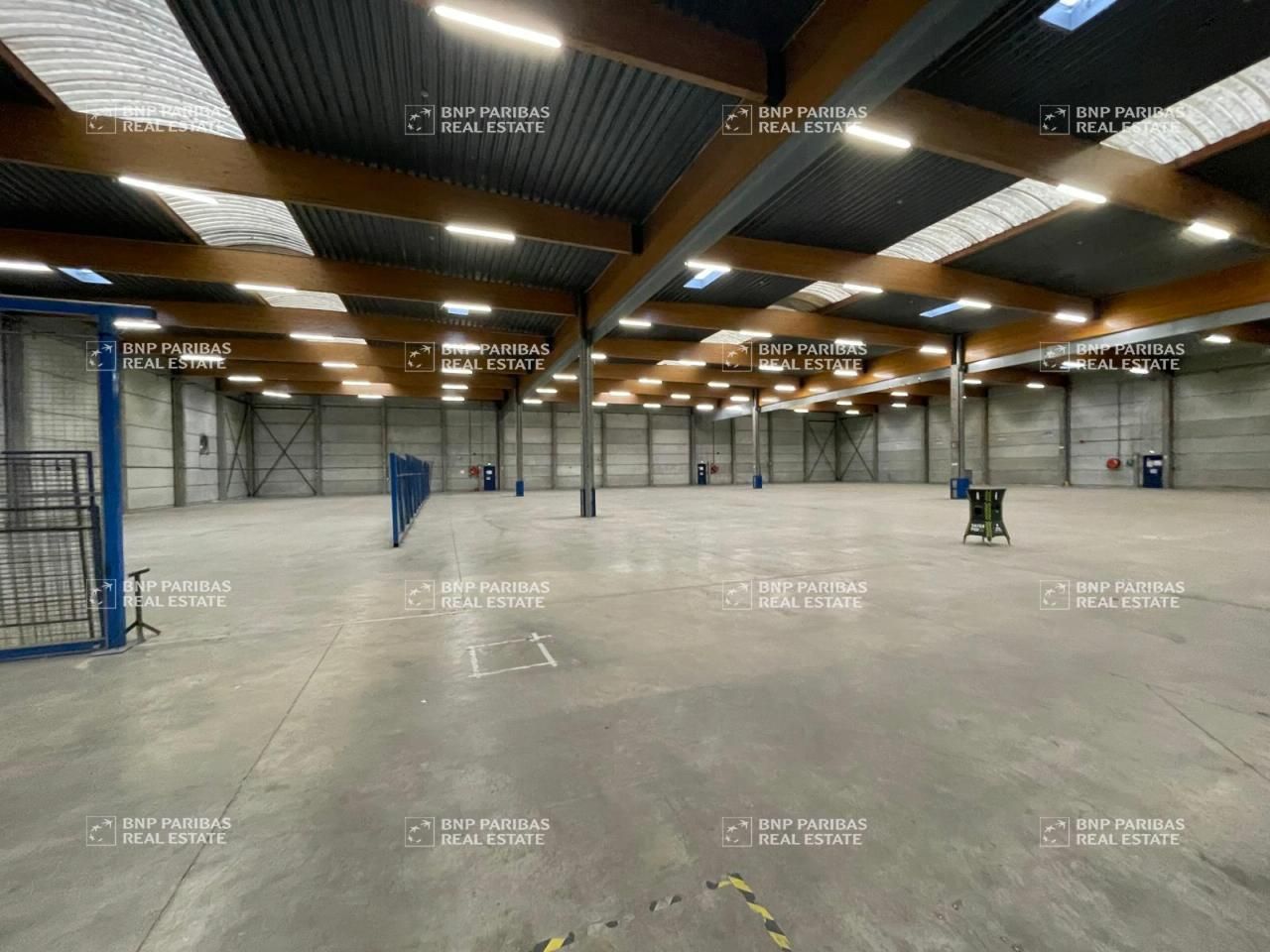 Location Activité 5023 m² non divisibles 77400 Saint-thibault-des-vignes