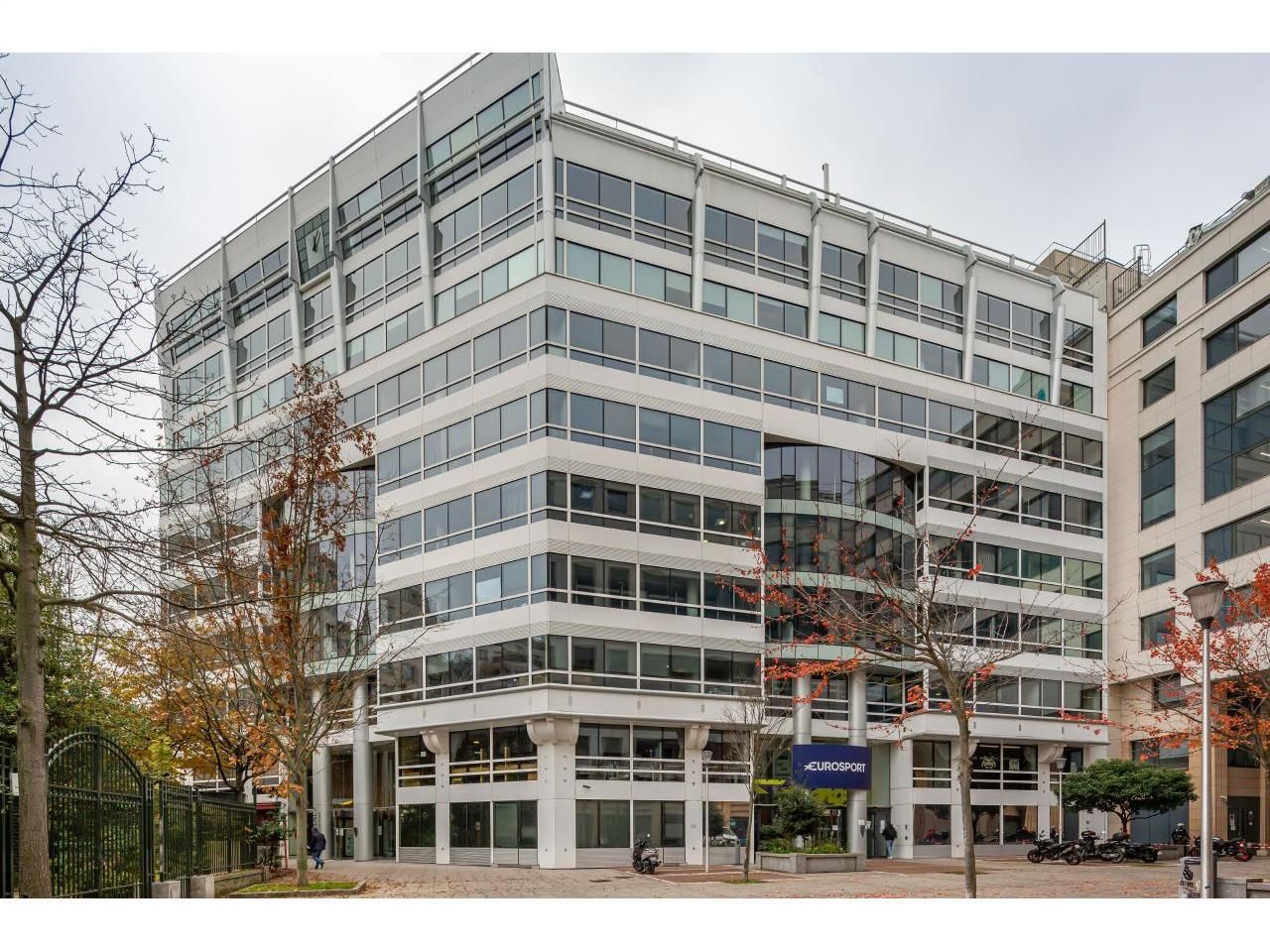 3320.3 m² pour ce bureaux en location à Issy-les-moulineaux