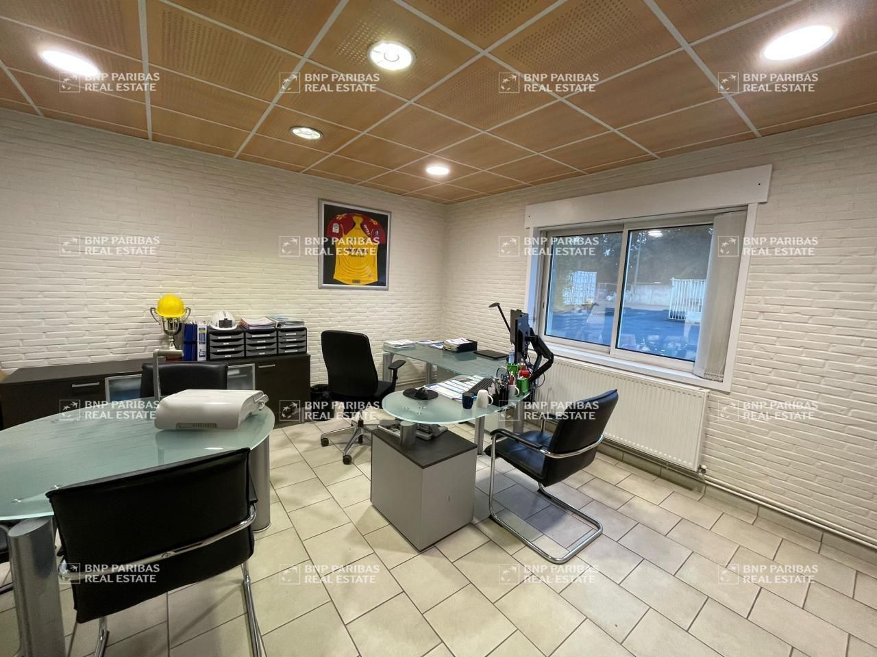 1235 m² pour ce activité en vente à Sallaumines